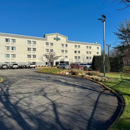Quality Inn Spring Valley - Nanuet Esterno foto
