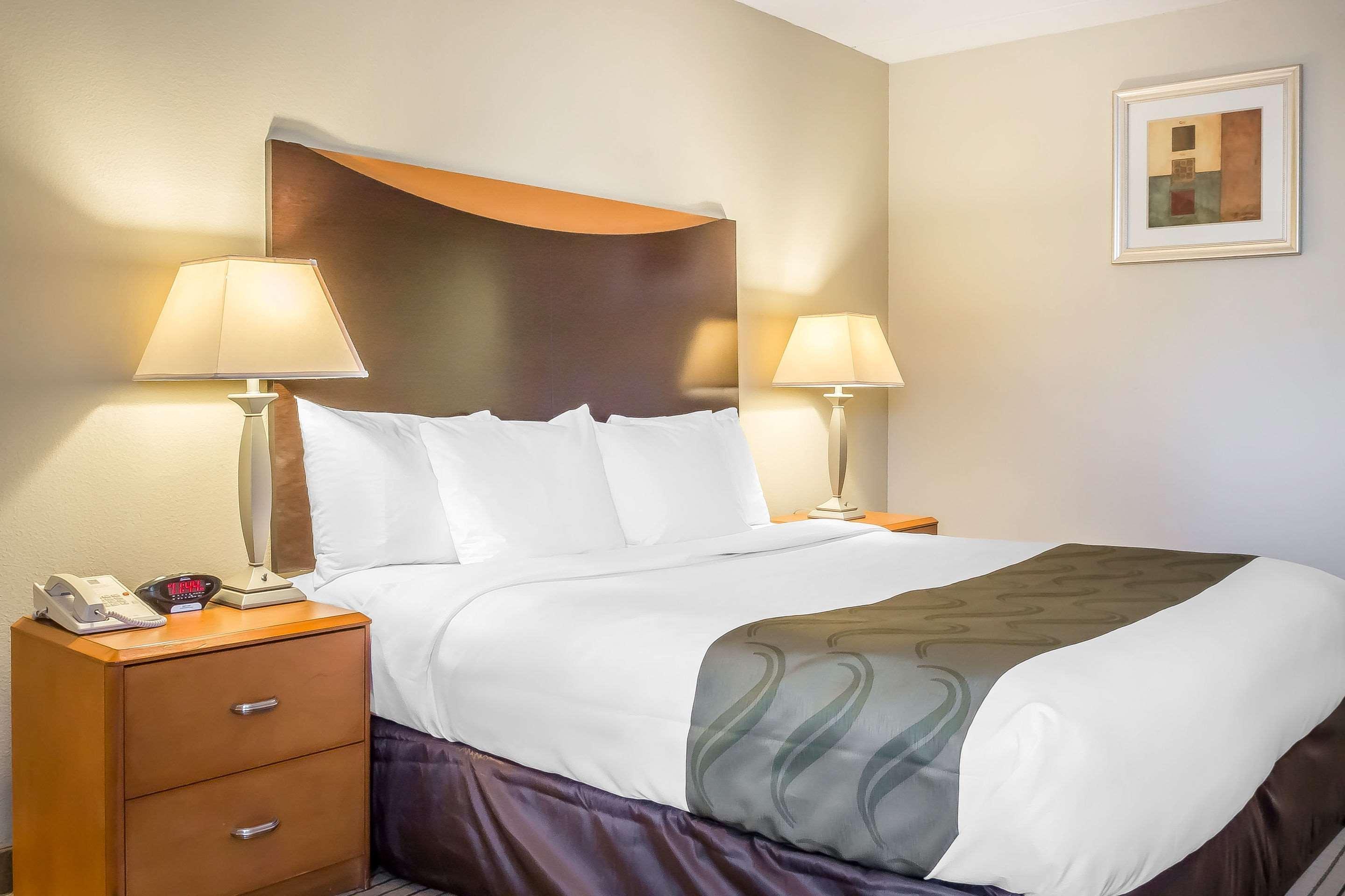 Quality Inn Spring Valley - Nanuet Esterno foto