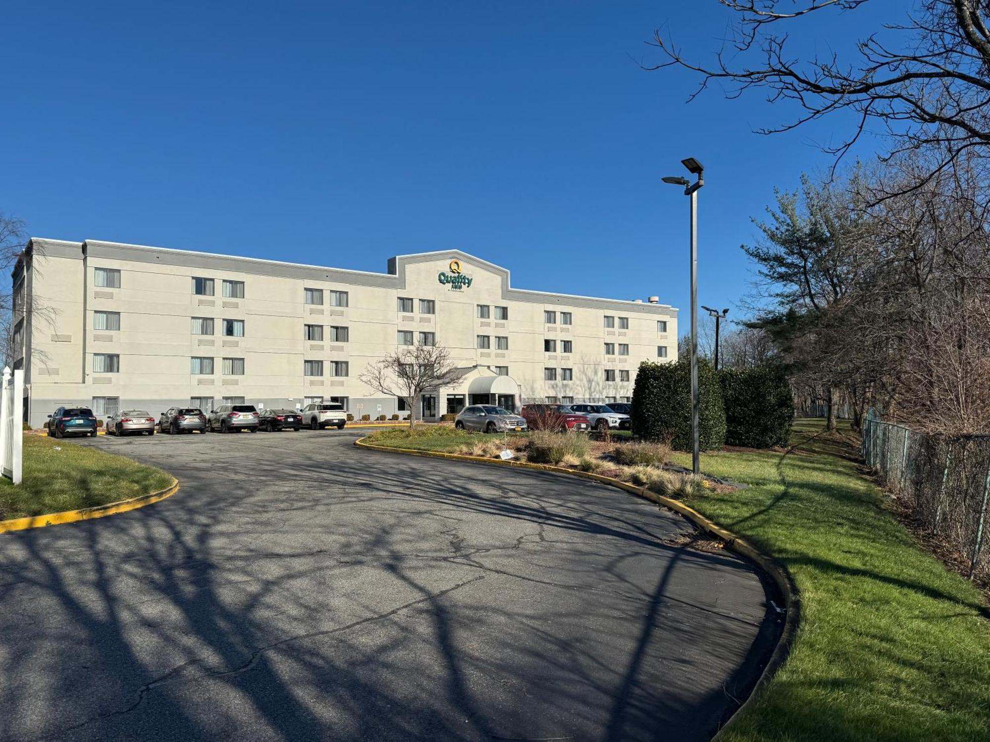 Quality Inn Spring Valley - Nanuet Esterno foto